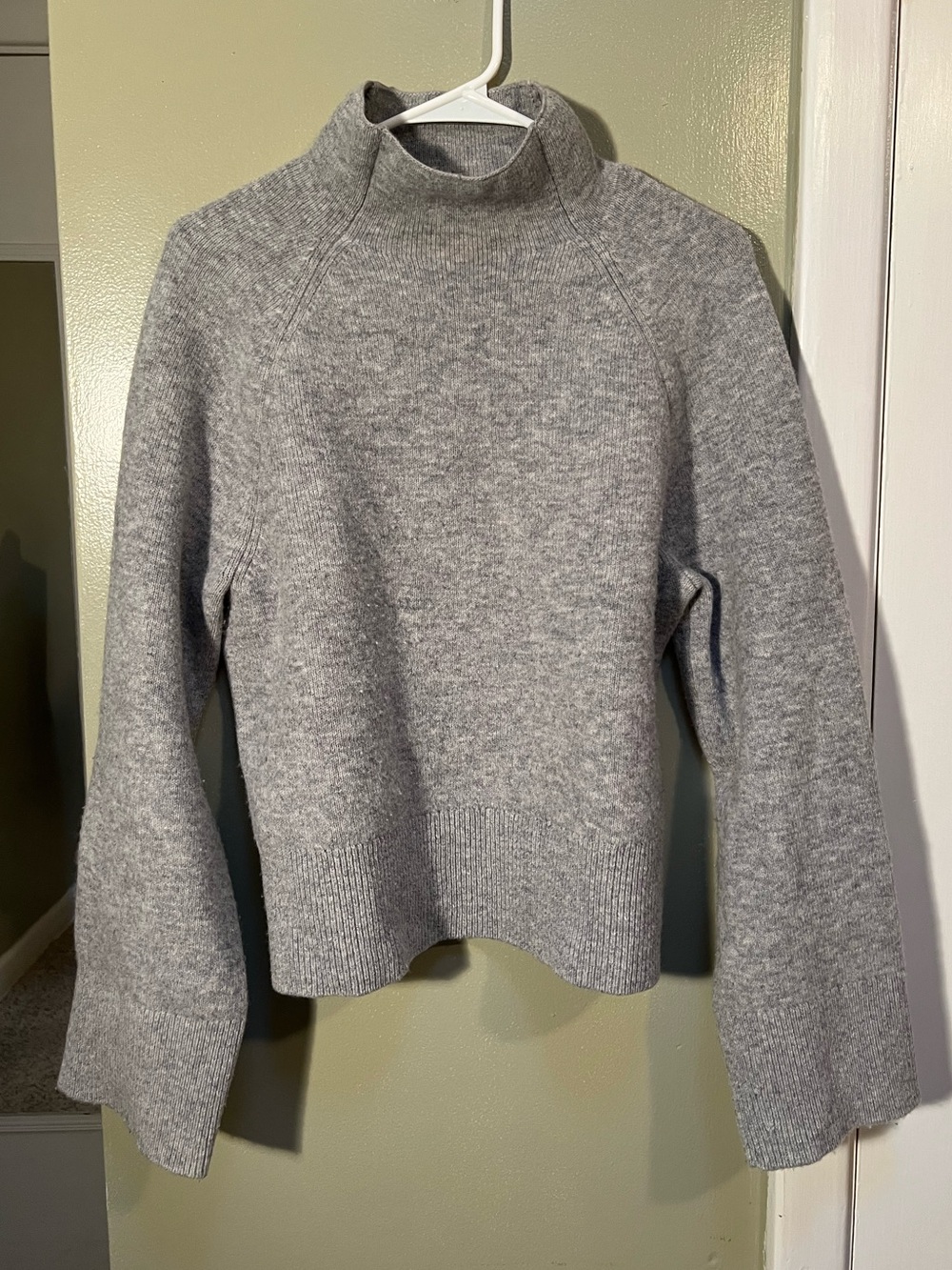 H&M Women’s Sz Small Gray Melange Wool-Blend Mock-Turtleneck Sweater Wide Sleeve - Picture 2 of 11